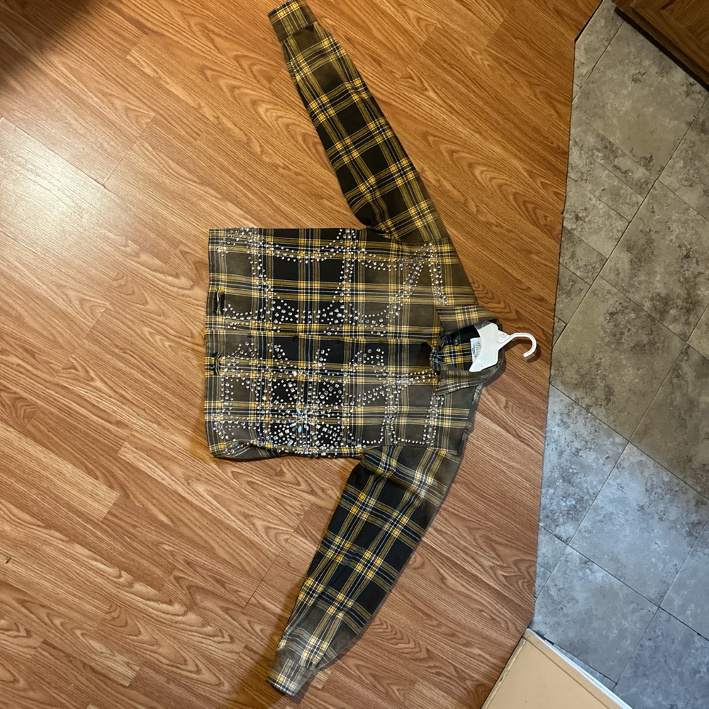 Button down - Picture 4 of 4
